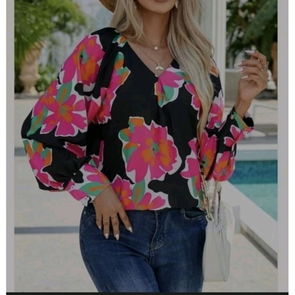 SSYS The Labell Small Relaxed V-Neck Vibrant Floral Blouse Top Puff Sleeve Pink
